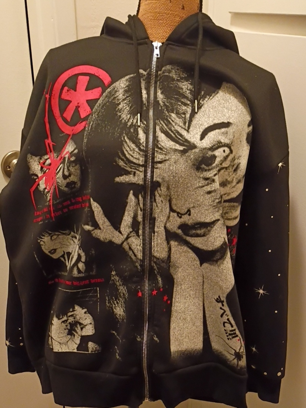 ROMWE Animation Obscure Print On Front Zip Up Hoodie Black And Red